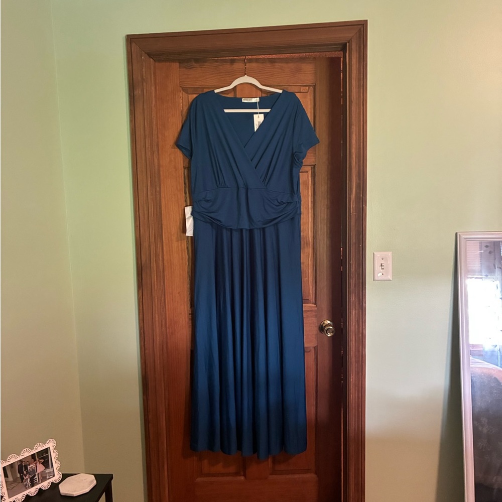 Elegant Blue Maxi Dress